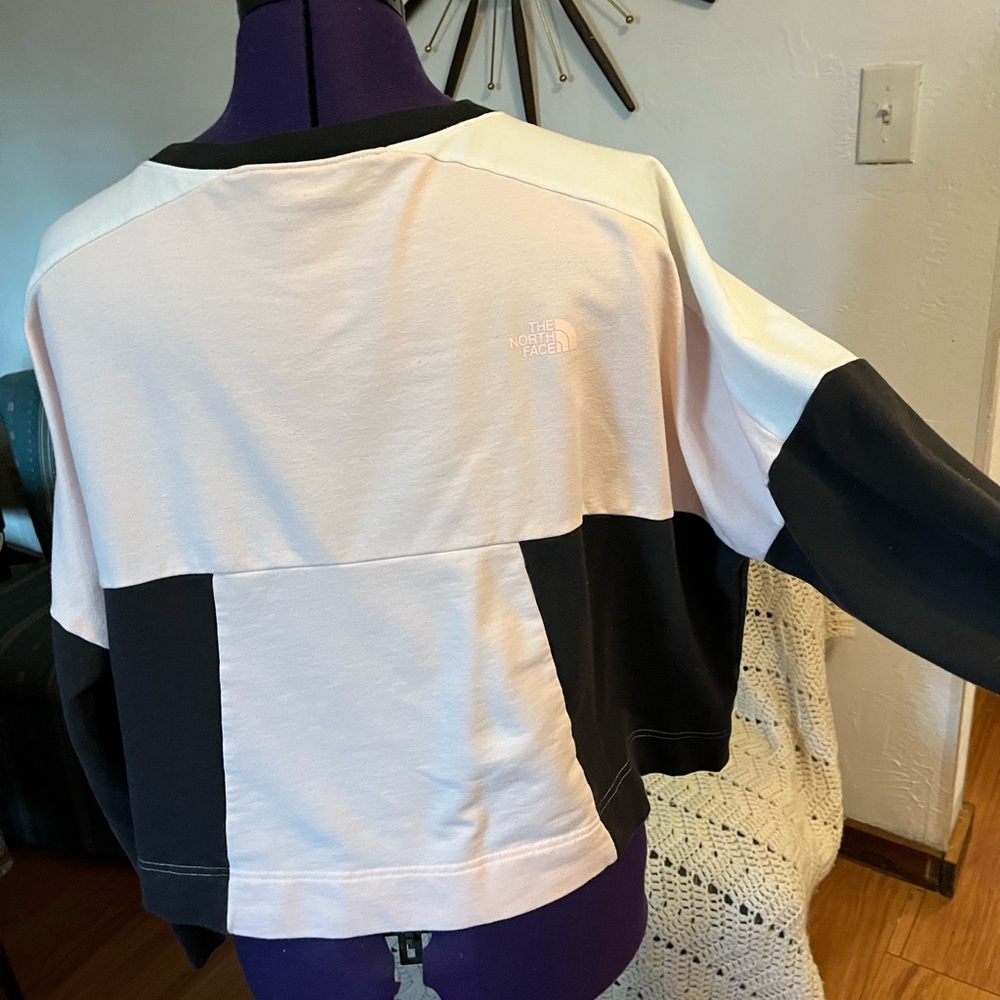 Northface sweatshirt - Picture 3 of 3